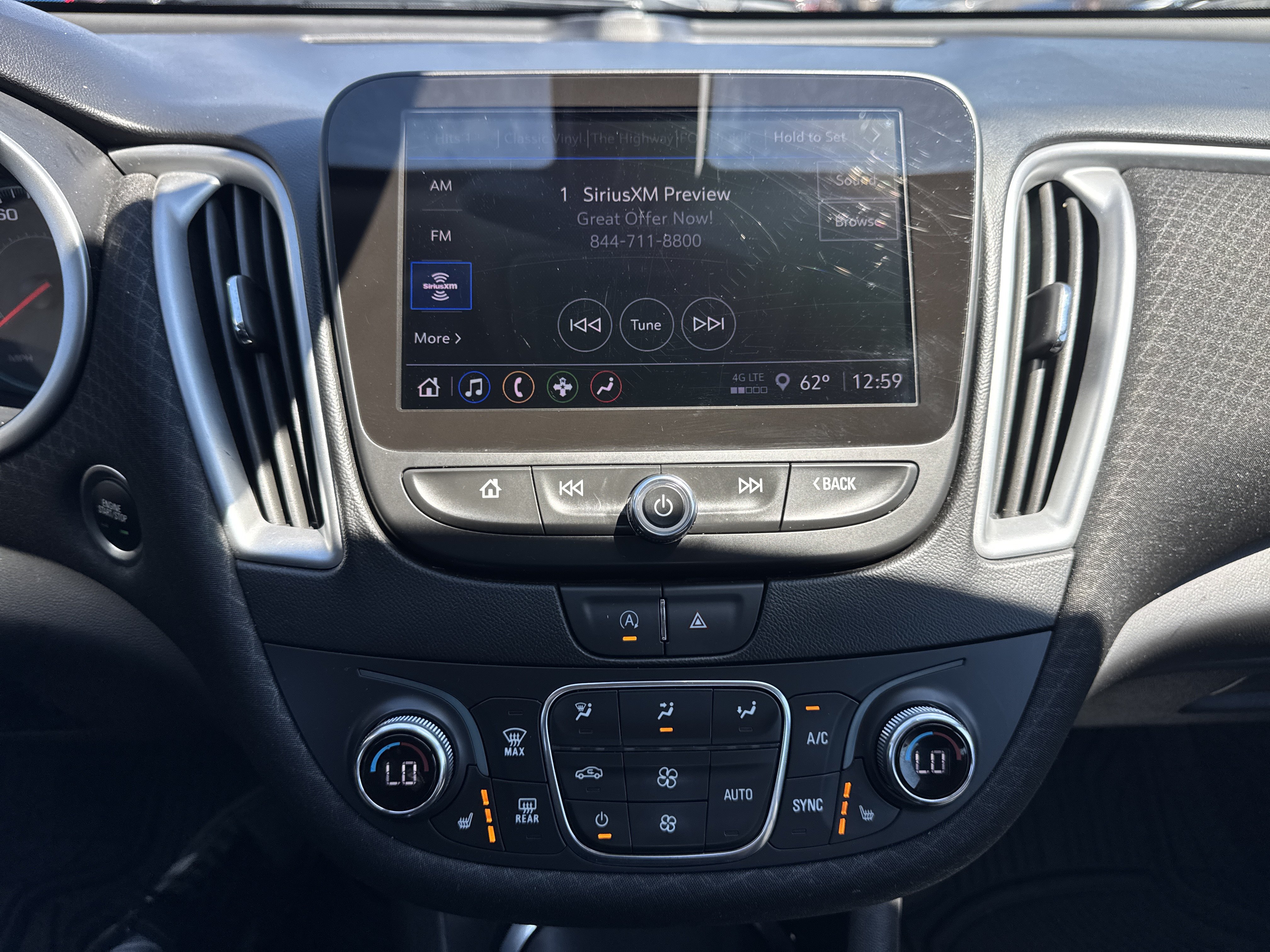 Used 2022 Chevrolet Malibu LT FWD image 14