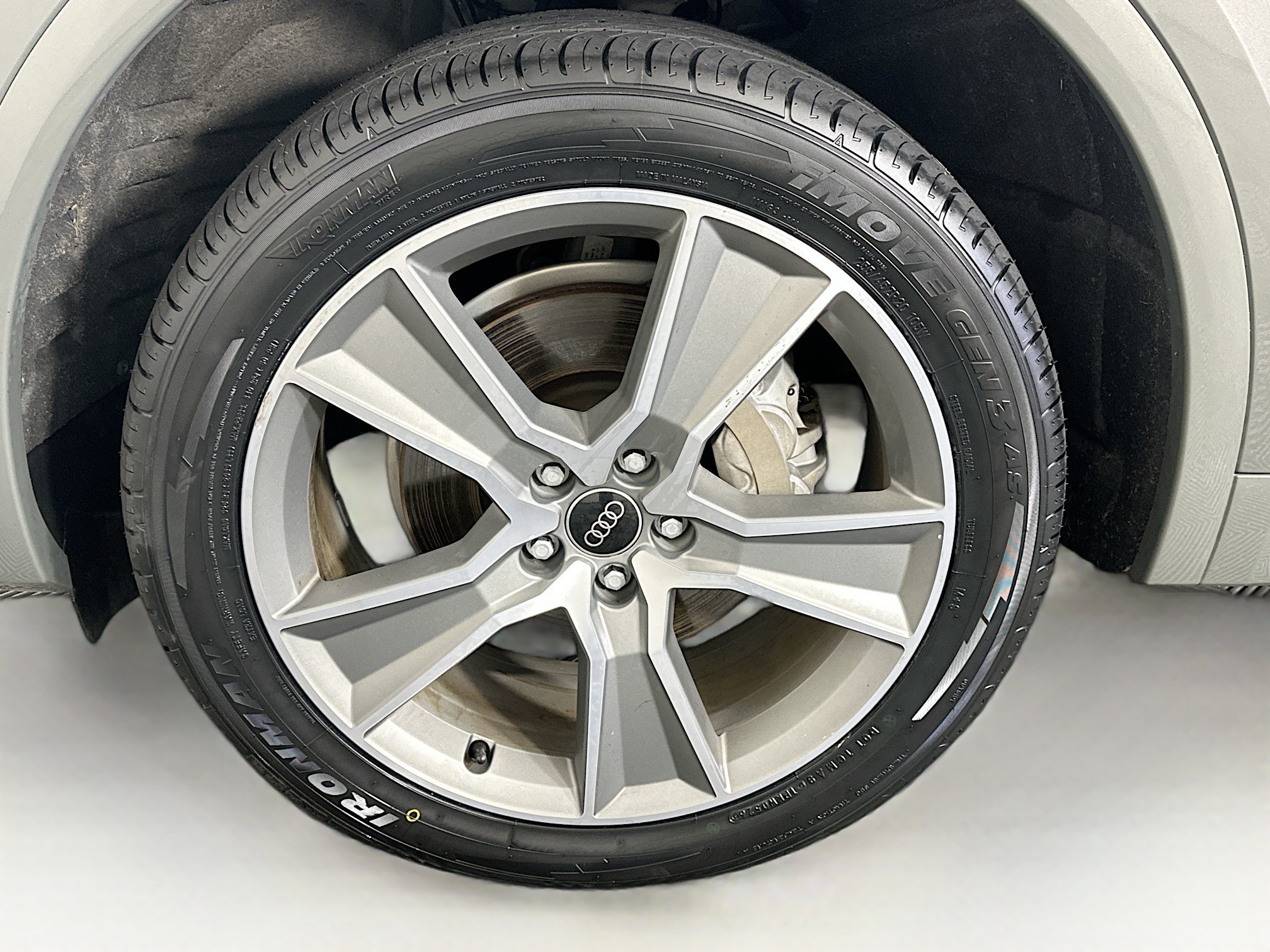 Used 2025 Audi Q5 2.0T Premium AWD/4WD image 11