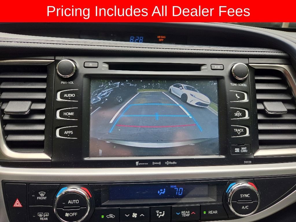 Used 2016 Toyota Highlander XLE AWD/4WD image 13