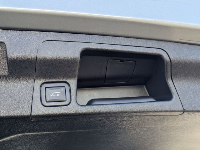 Used 2023 GMC Acadia SLE w/ Driver Convenience Package image 35