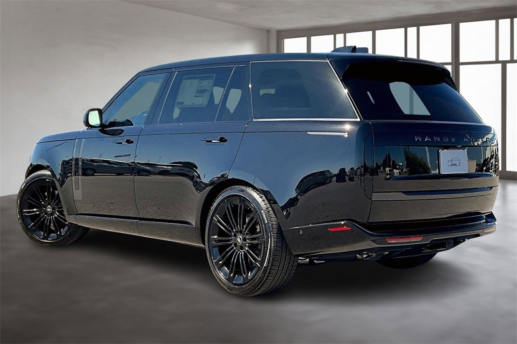 New 2025 Land Rover Range Rover Long Wheelbase SE image 3