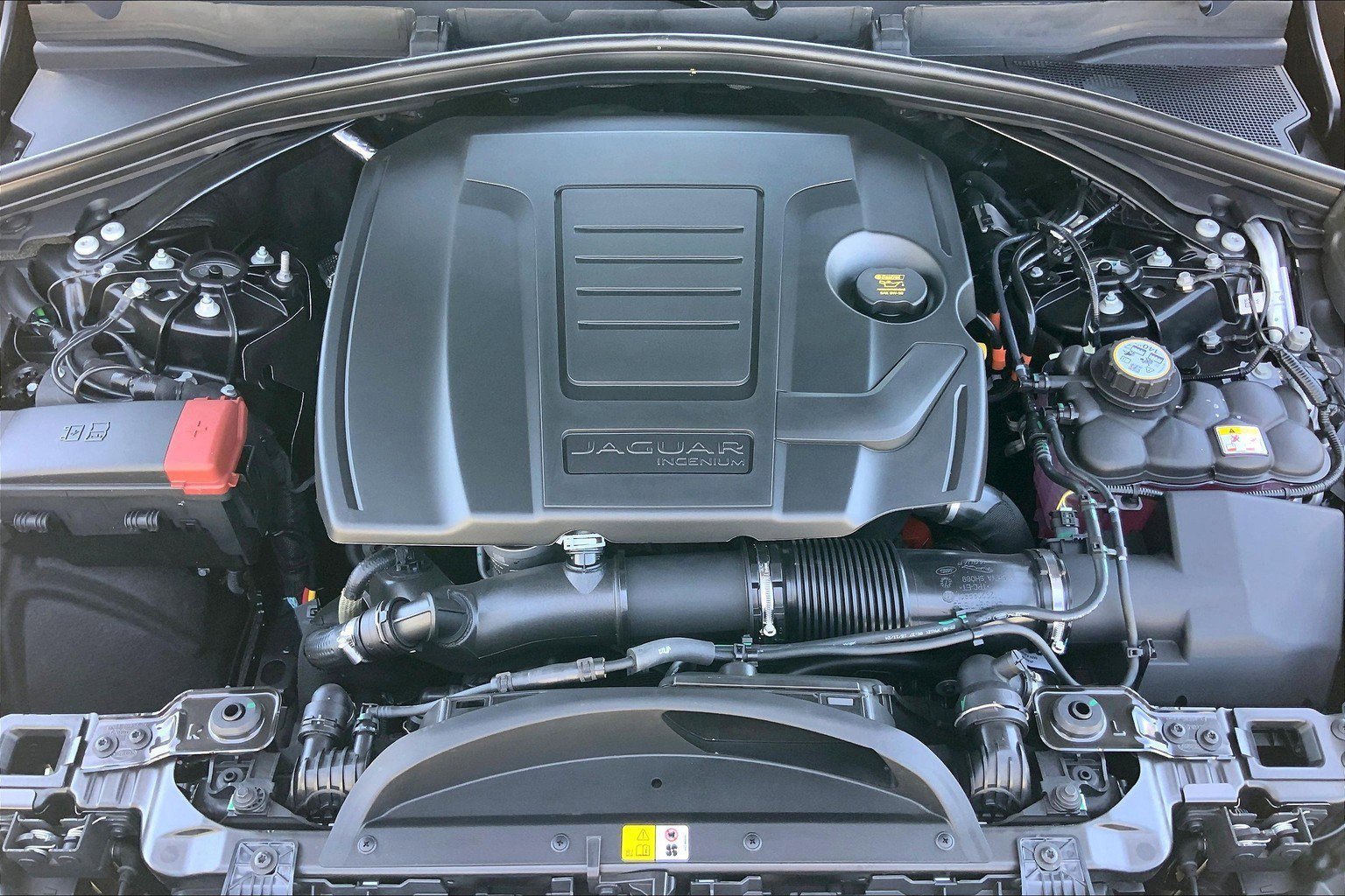 New 2026 Jaguar F-PACE R-Dynamic S image 8