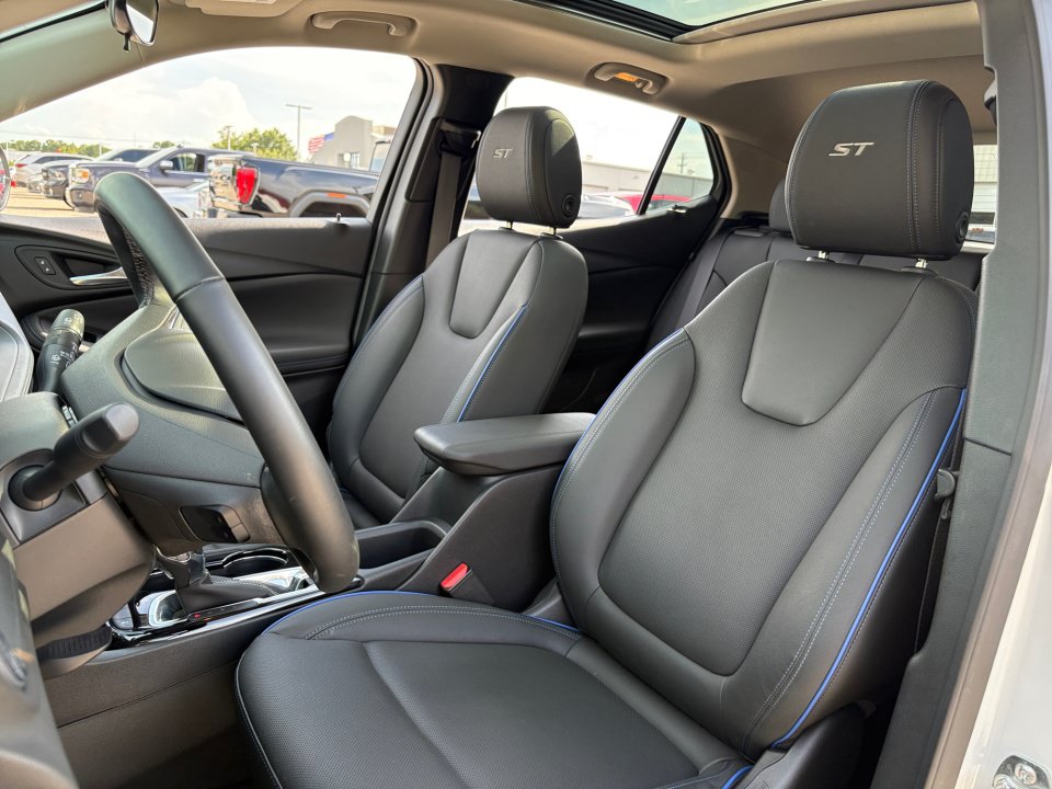 Certified 2026 Buick Encore GX Sport Touring w/ Comfort Package FWD image 30