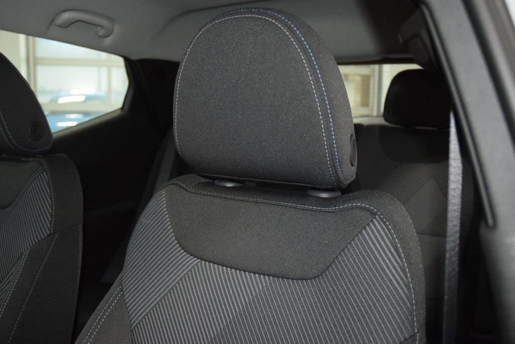New 2027 Chevrolet Bolt LT w/ Comfort Package image 36