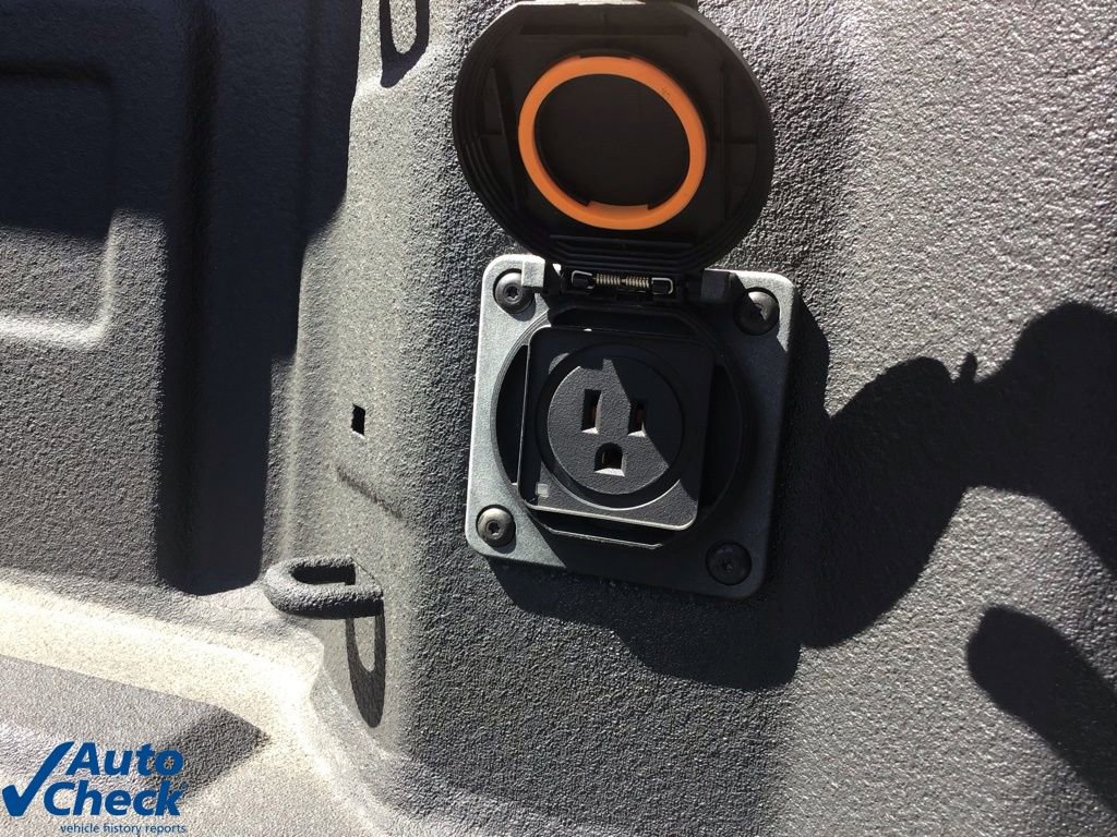 Used 2025 Chevrolet Silverado 1500 ZR2 w/ Technology Package image 11