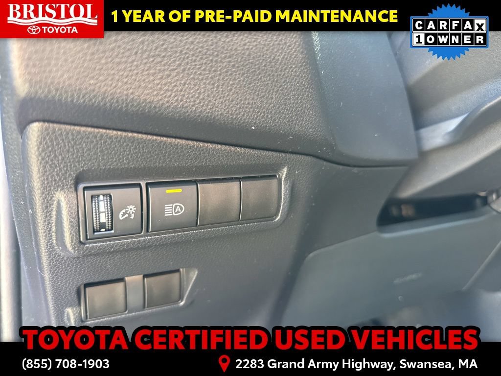 Certified 2025 Toyota Corolla Cross LE AWD/4WD image 21