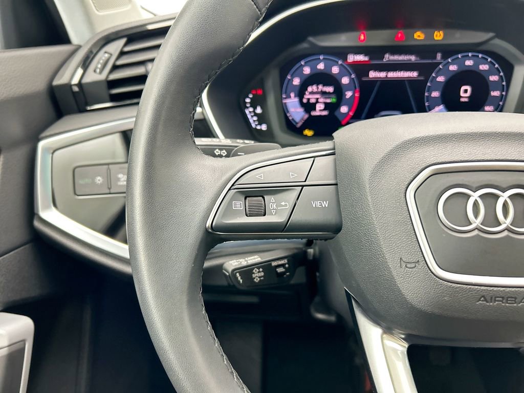 Certified 2025 Audi Q3 2.0T Premium w/ Convenience Package image 11