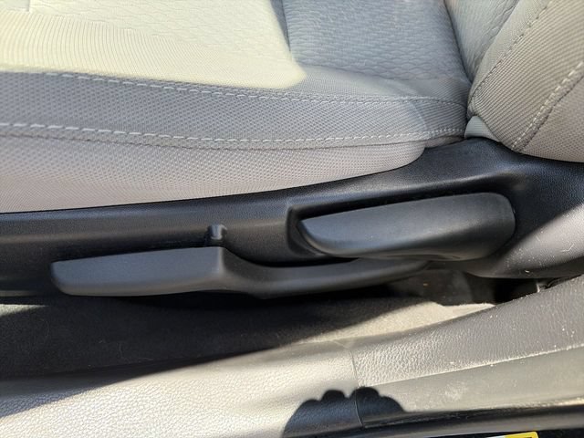 Used 2016 Toyota Corolla LE FWD image 12