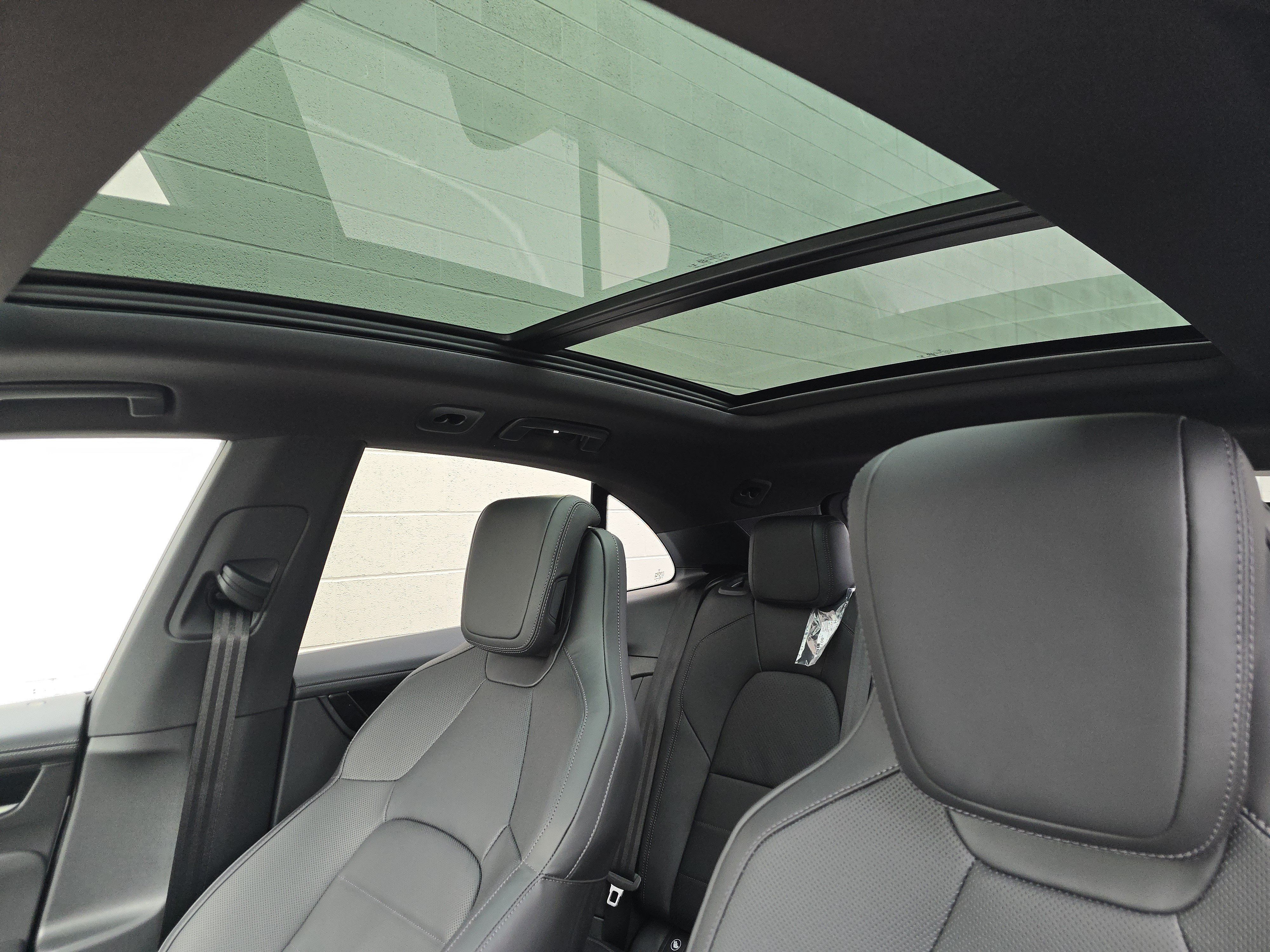 New 2026 Porsche Macan 4 Electric AWD/4WD image 13