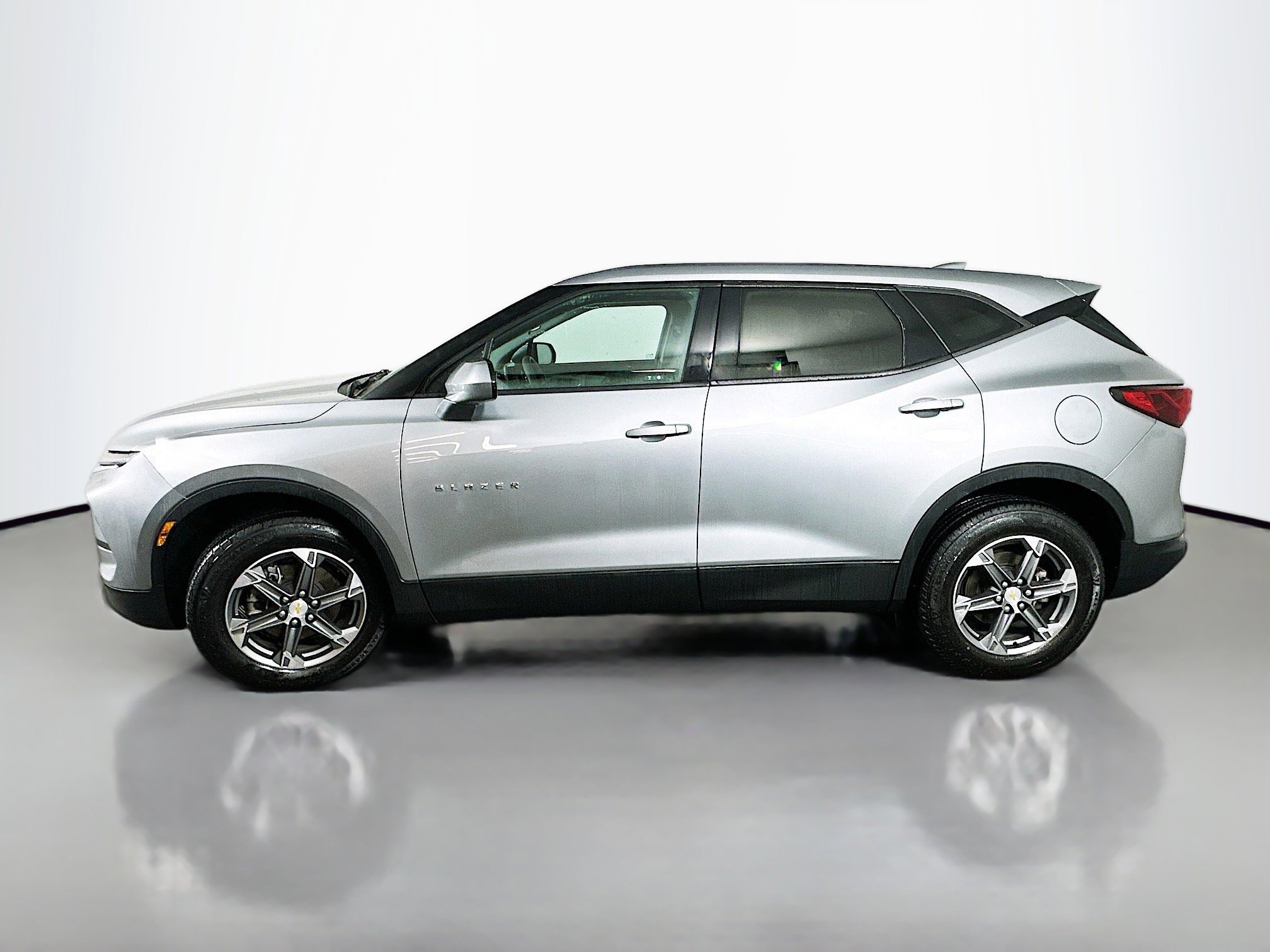 Used 2024 Chevrolet Blazer LT image 4