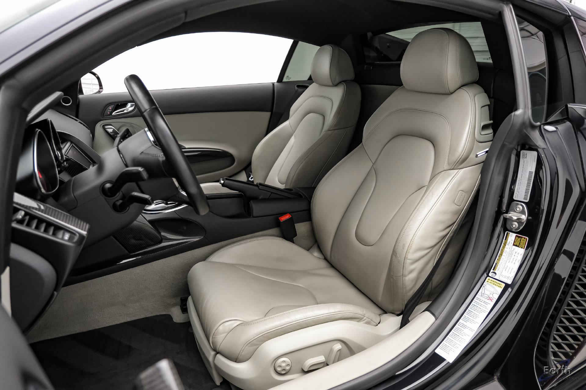 Used 2011 Audi R8 V10 AWD/4WD image 41