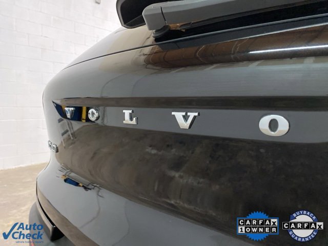 Used 2025 Volvo XC40 B5 Core image 90