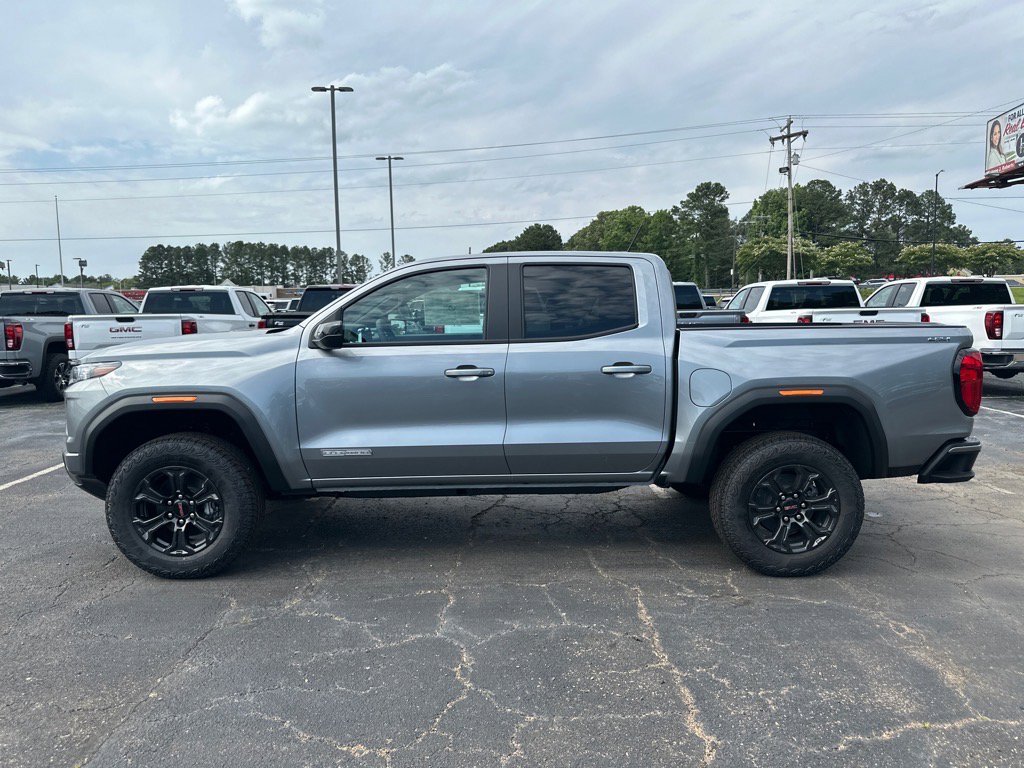 New 2025 GMC Canyon Elevation w/ Convenience Package image 1