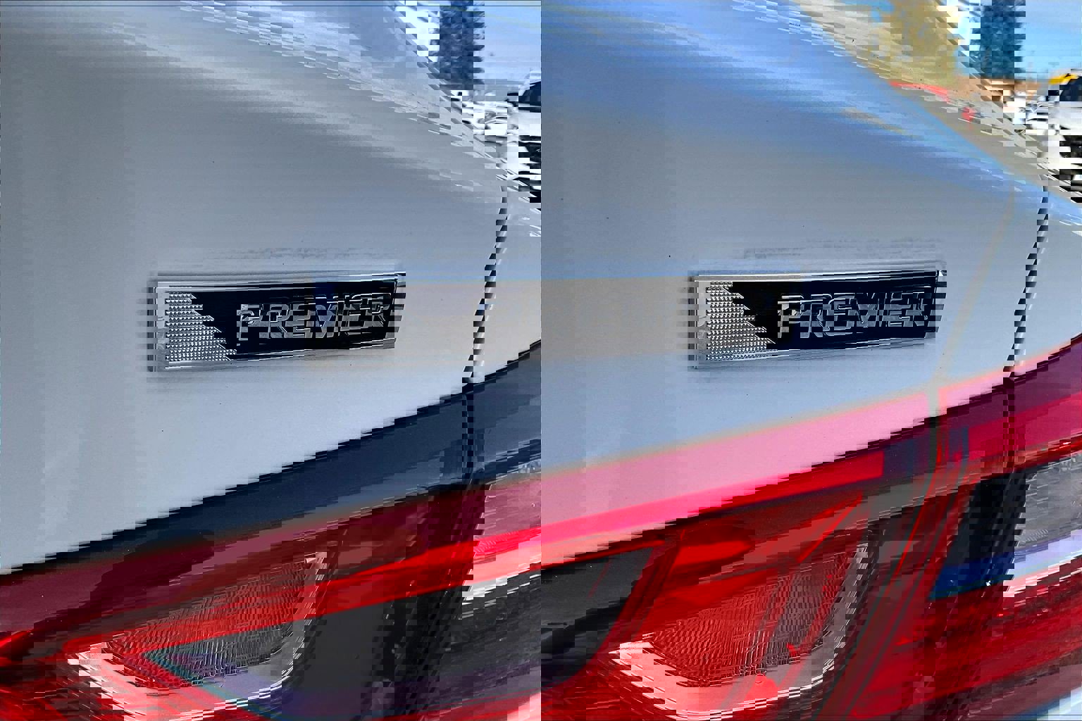 Used 2016 Chevrolet Malibu Premier w/ Driver Confidence Package II image 15