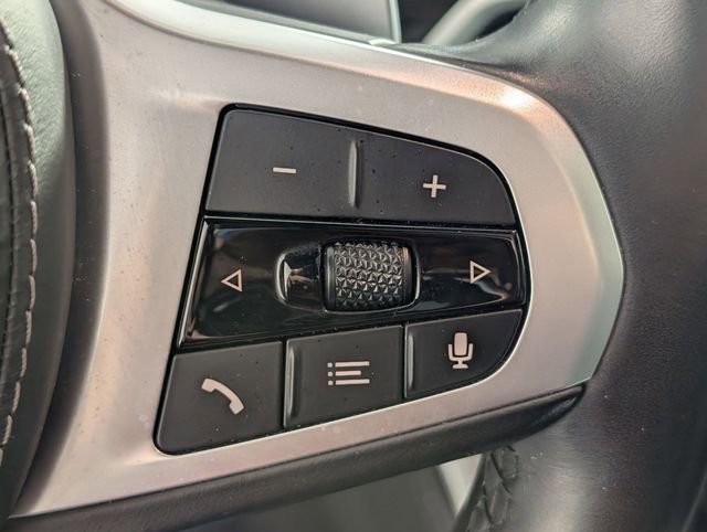 Used 2021 BMW X5 xDrive40i w/ M Sport Package image 18