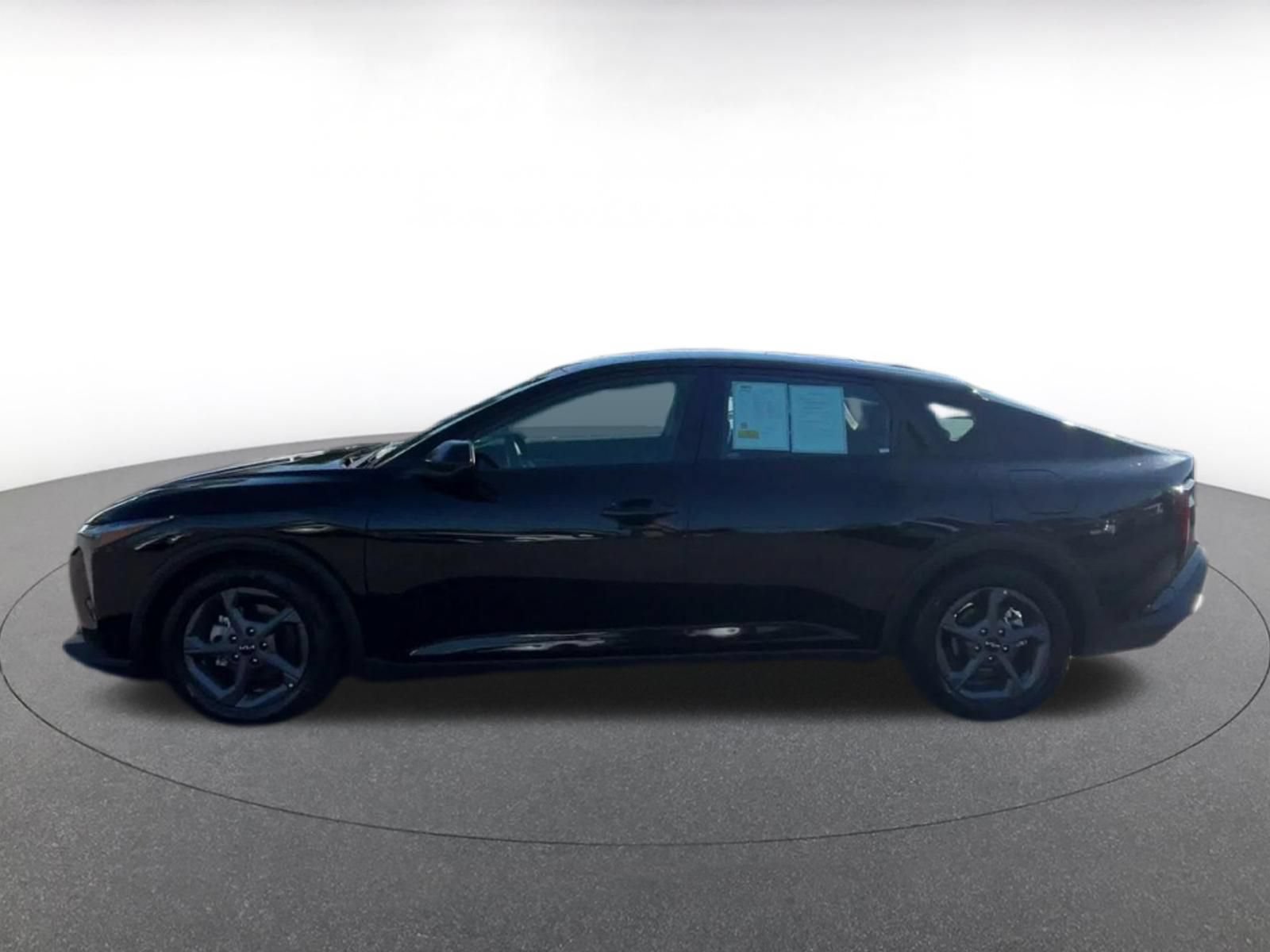 Used 2025 Kia K4 FWD image 8