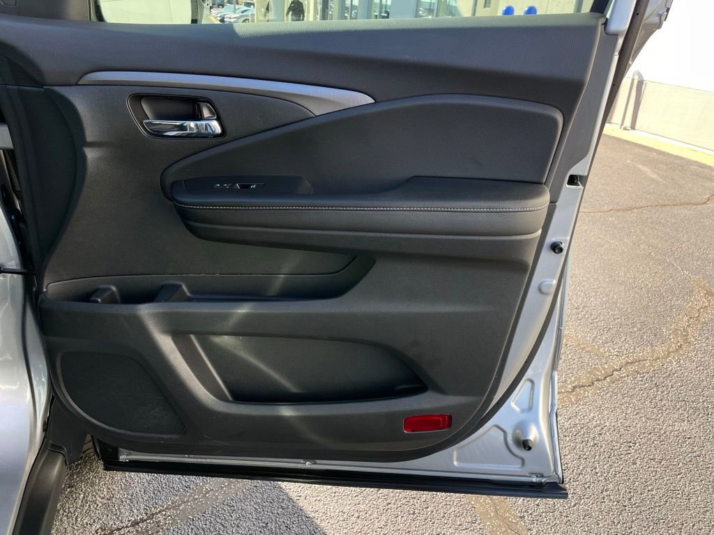 Used 2025 Honda Ridgeline RTL+ image 29