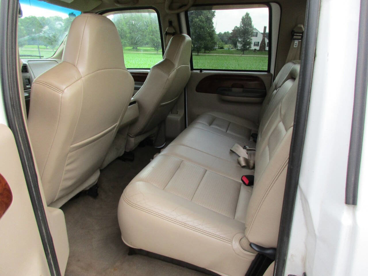 Used 2002 Ford F250 Lariat image 10