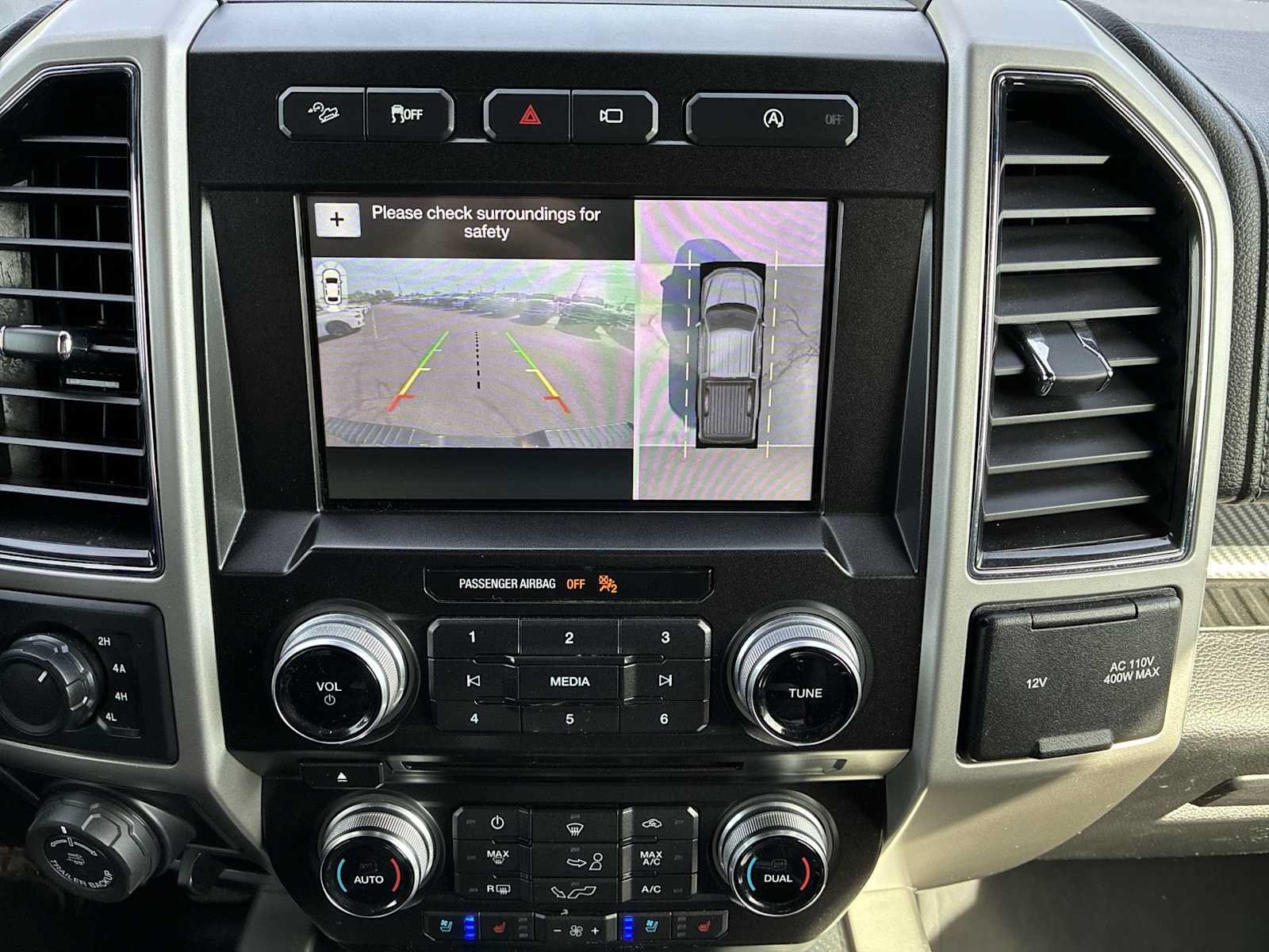 Used 2018 Ford F150 Lariat w/ Equipment Group 502A Luxury AWD/4WD image 22