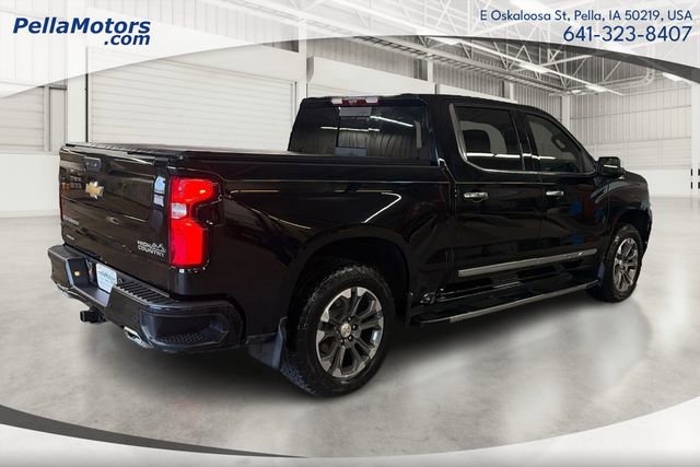 Used 2024 Chevrolet Silverado 1500 High Country w/ Technology Package image 3