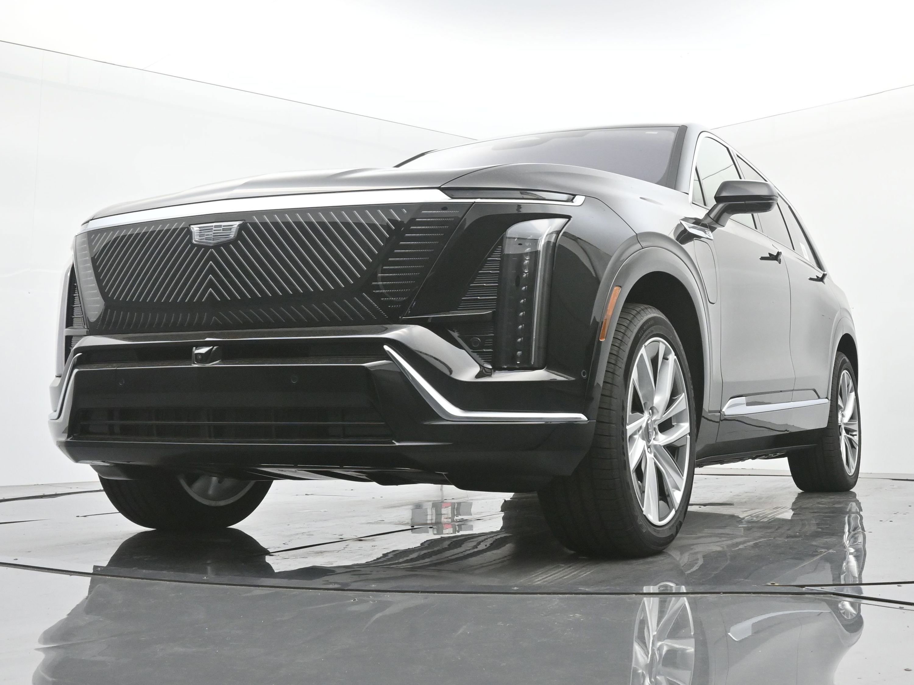 New 2026 Cadillac Vistiq Luxury w/ LPO, Floor Liner Package image 15