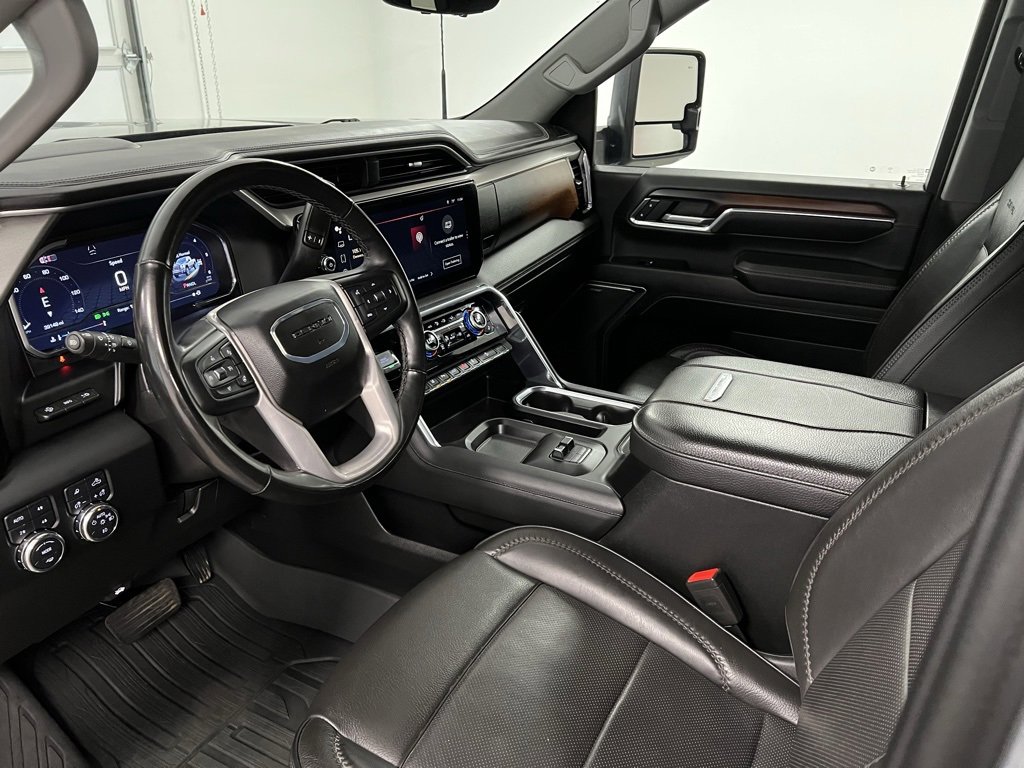 Used 2024 GMC Sierra 2500 Denali w/ Denali Reserve Package image 26