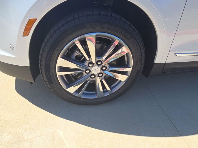 New 2025 Cadillac XT5 Premium Luxury w/ Technology Package image 9