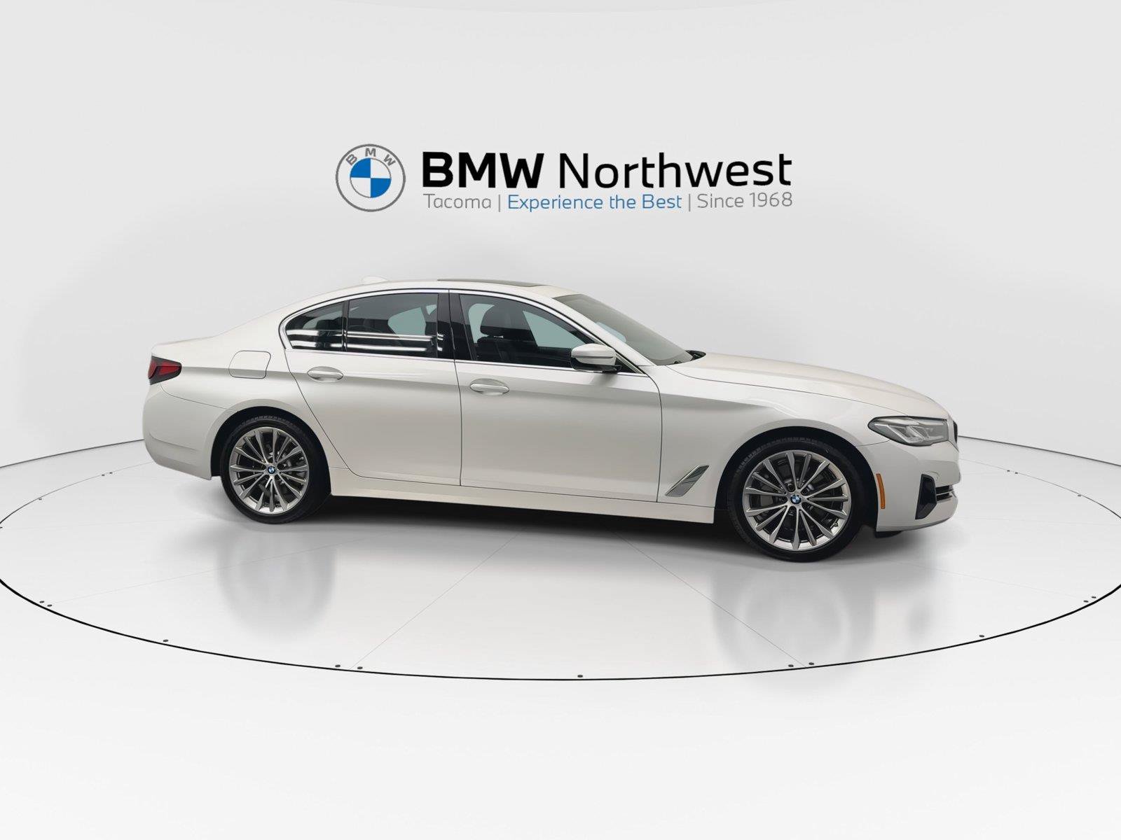 Used 2023 BMW 530i xDrive w/ Convenience Package AWD/4WD image 6