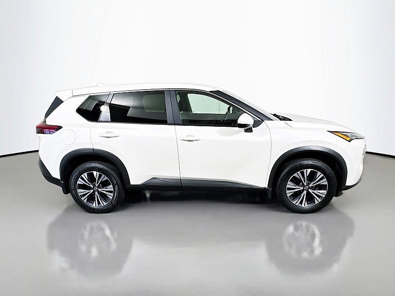 Used 2023 Nissan Rogue SV image 8