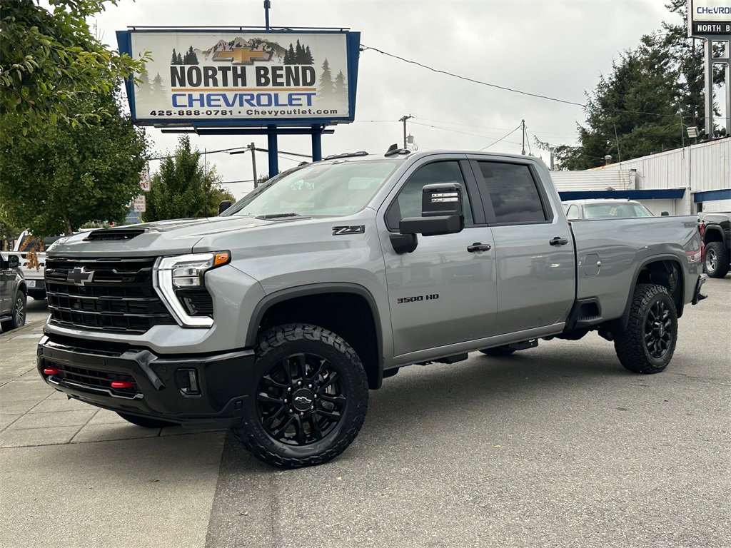 New 2026 Chevrolet Silverado 3500 LT w/ Trail Boss Package