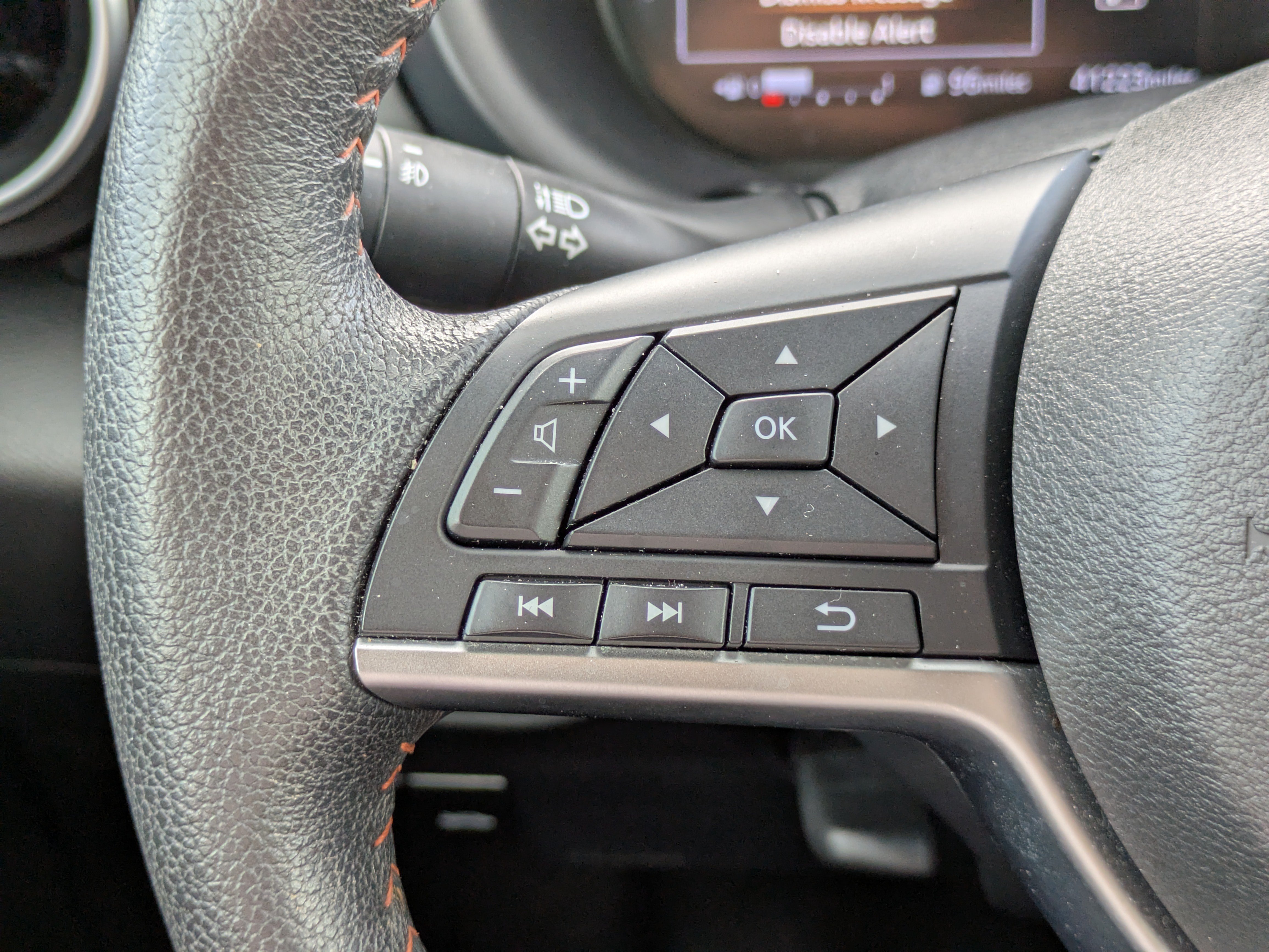 Used 2021 Nissan Kicks SR FWD image 22