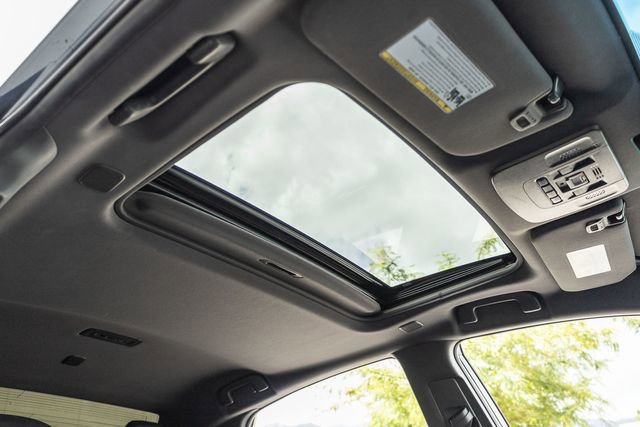 Used 2019 Toyota Avalon XSE FWD image 14