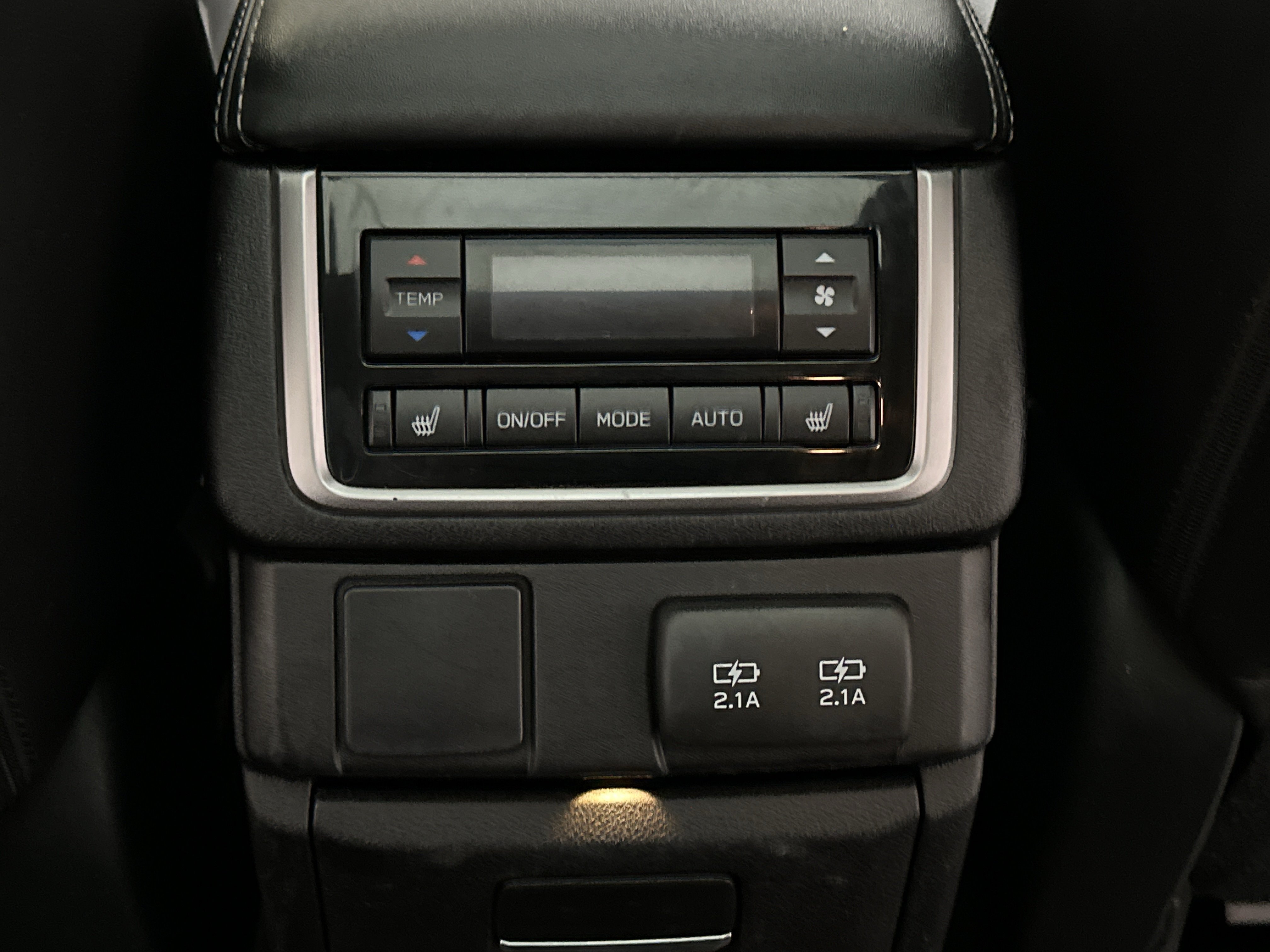 Used 2021 Subaru Ascent Limited w/ Technology Package AWD/4WD image 24