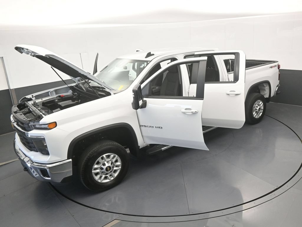 Used 2025 Chevrolet Silverado 2500 LT w/ Convenience Package AWD/4WD image 70