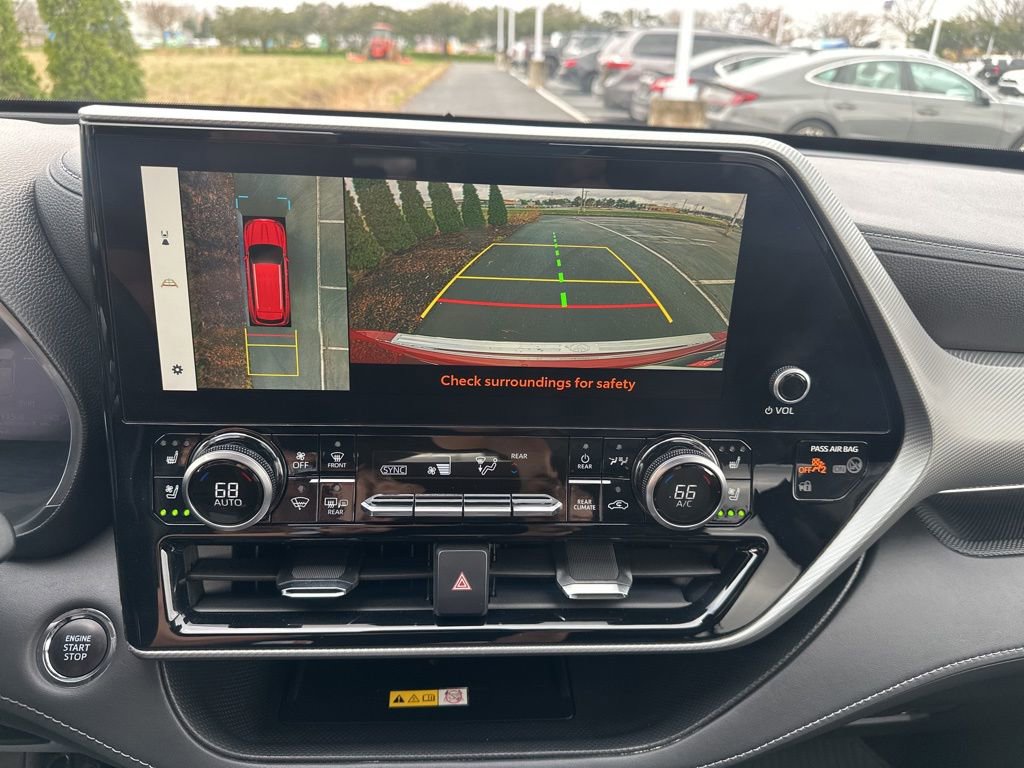 Used 2023 Toyota Highlander Platinum image 21