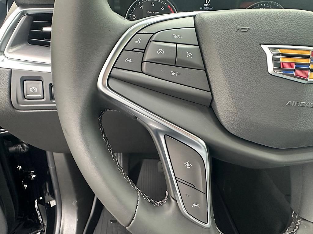 New 2025 Cadillac XT5 Luxury w/ LPO, Floor Liner Package AWD/4WD image 16