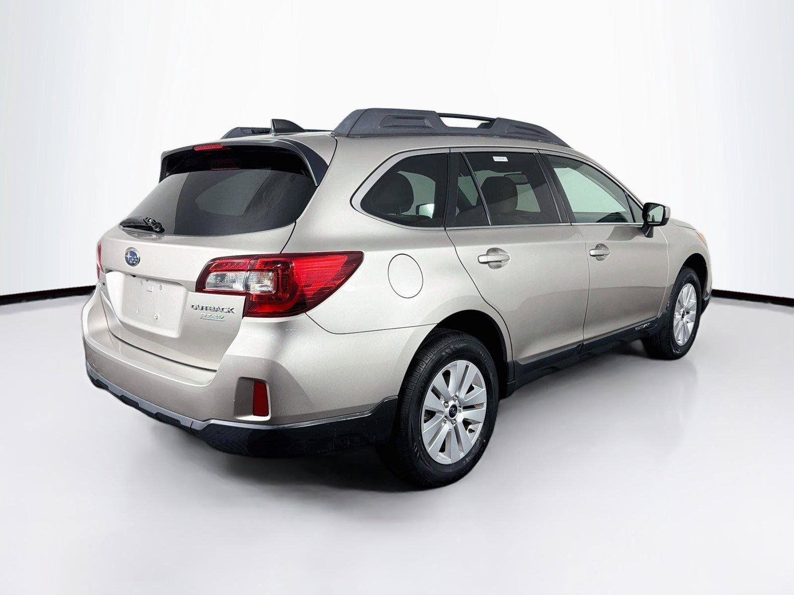 Used 2017 Subaru Outback 2.5i Premium AWD/4WD image 11