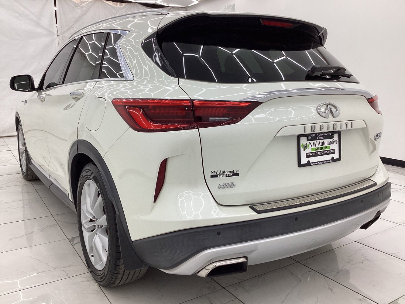 Used 2019 INFINITI QX50 Essential w/ Premium Audio Package AWD/4WD image 8