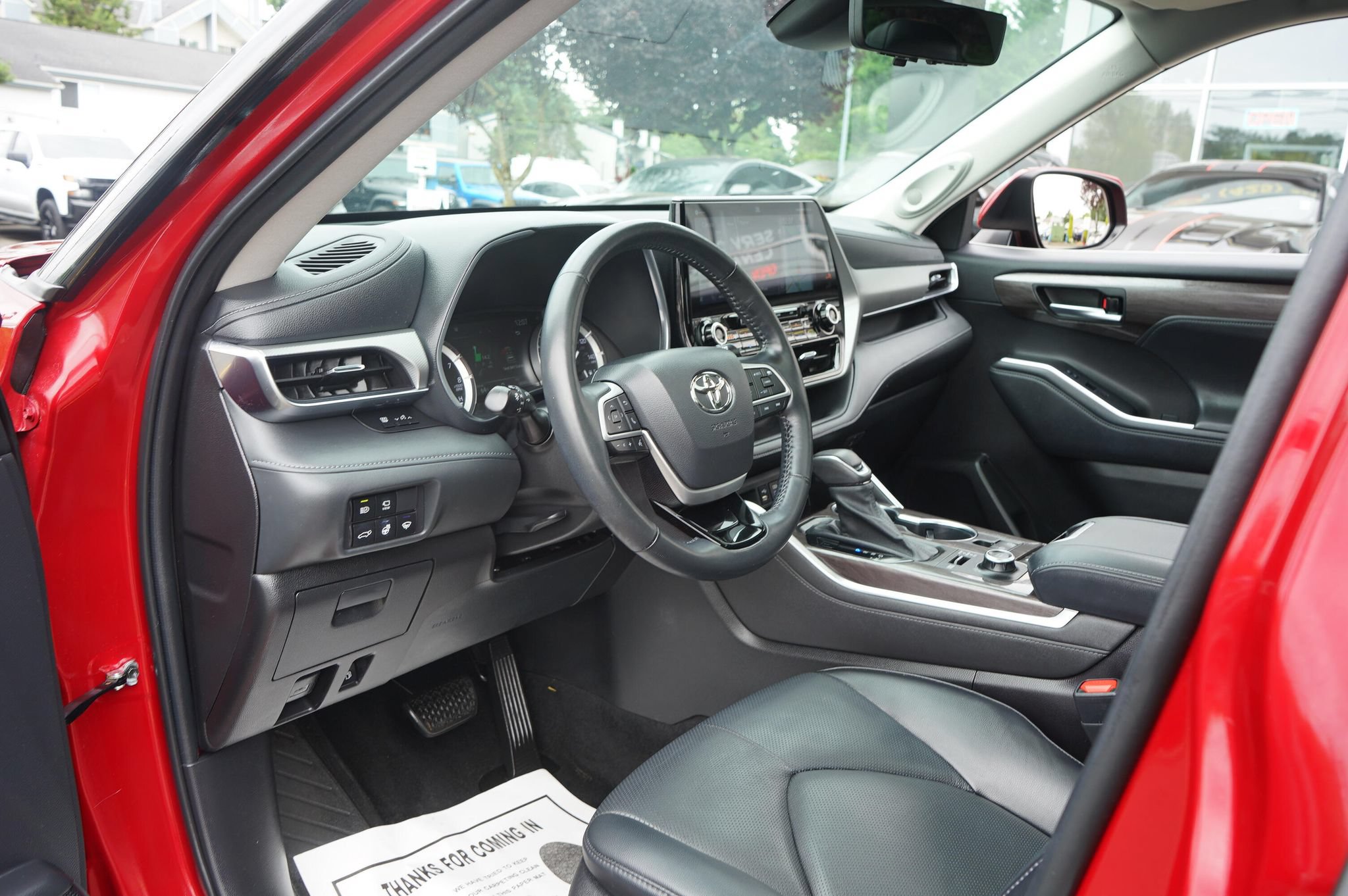 Used 2022 Toyota Highlander Platinum AWD/4WD image 12