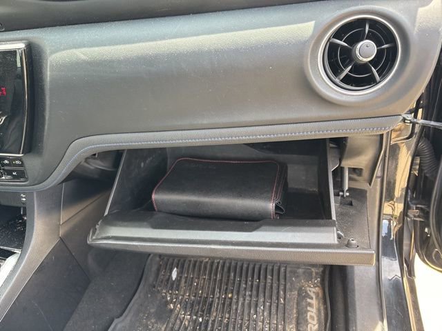 Used 2019 Toyota Corolla SE FWD image 32