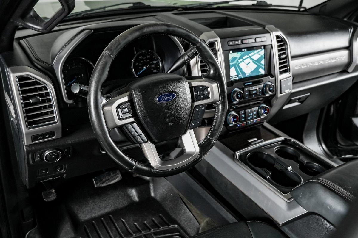 Used 2017 Ford F350 4x4 Crew Cab DRW Super Duty image 15