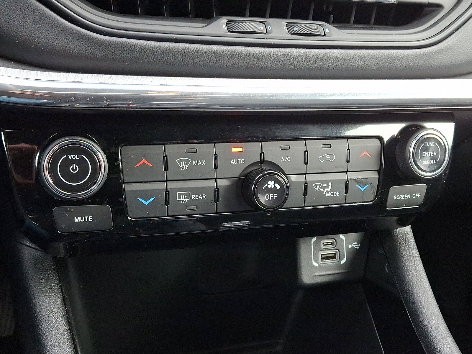 Certified 2023 Jeep Compass High Altitude image 16