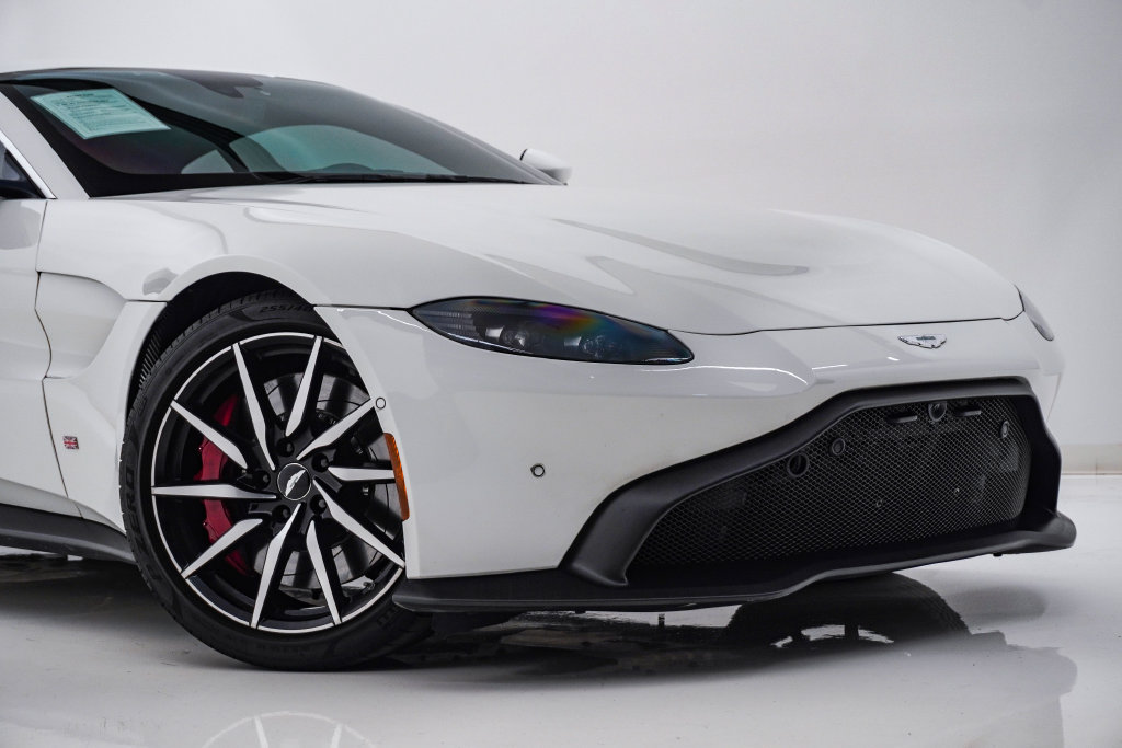 Used 2019 Aston Martin V8 Vantage Coupe RWD image 4
