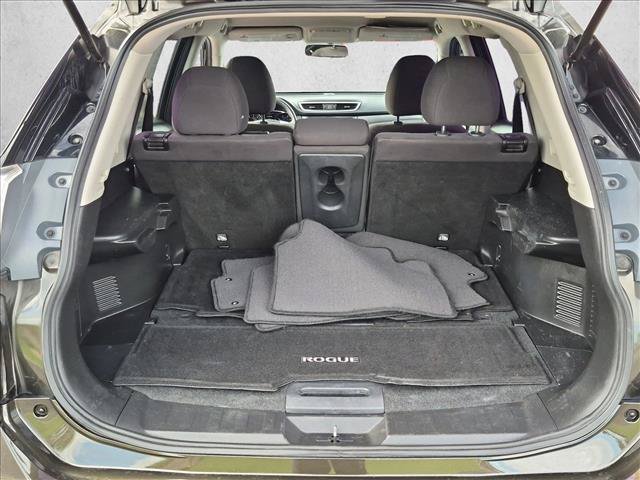Used 2016 Nissan Rogue S FWD image 10