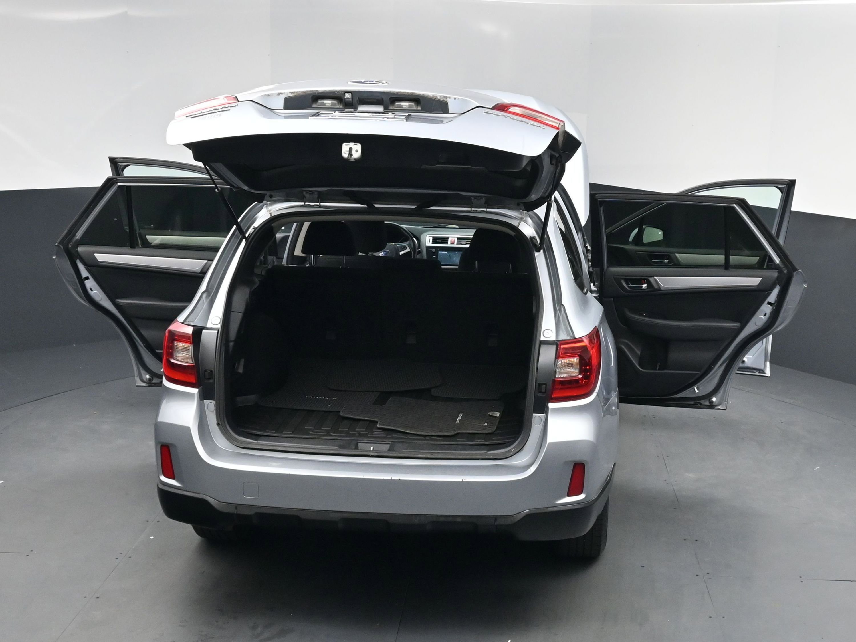 Used 2015 Subaru Outback 2.5i Premium image 18