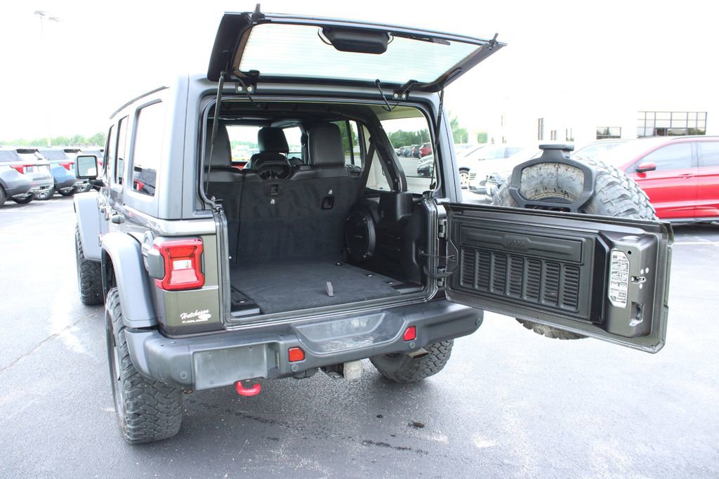 Used 2019 Jeep Wrangler Unlimited Rubicon AWD/4WD image 12