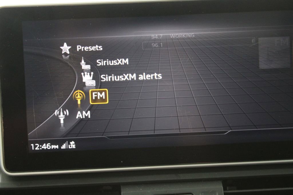 Used 2019 Audi Q5 2.0T Premium Plus w/ Premium Plus Package AWD/4WD image 32
