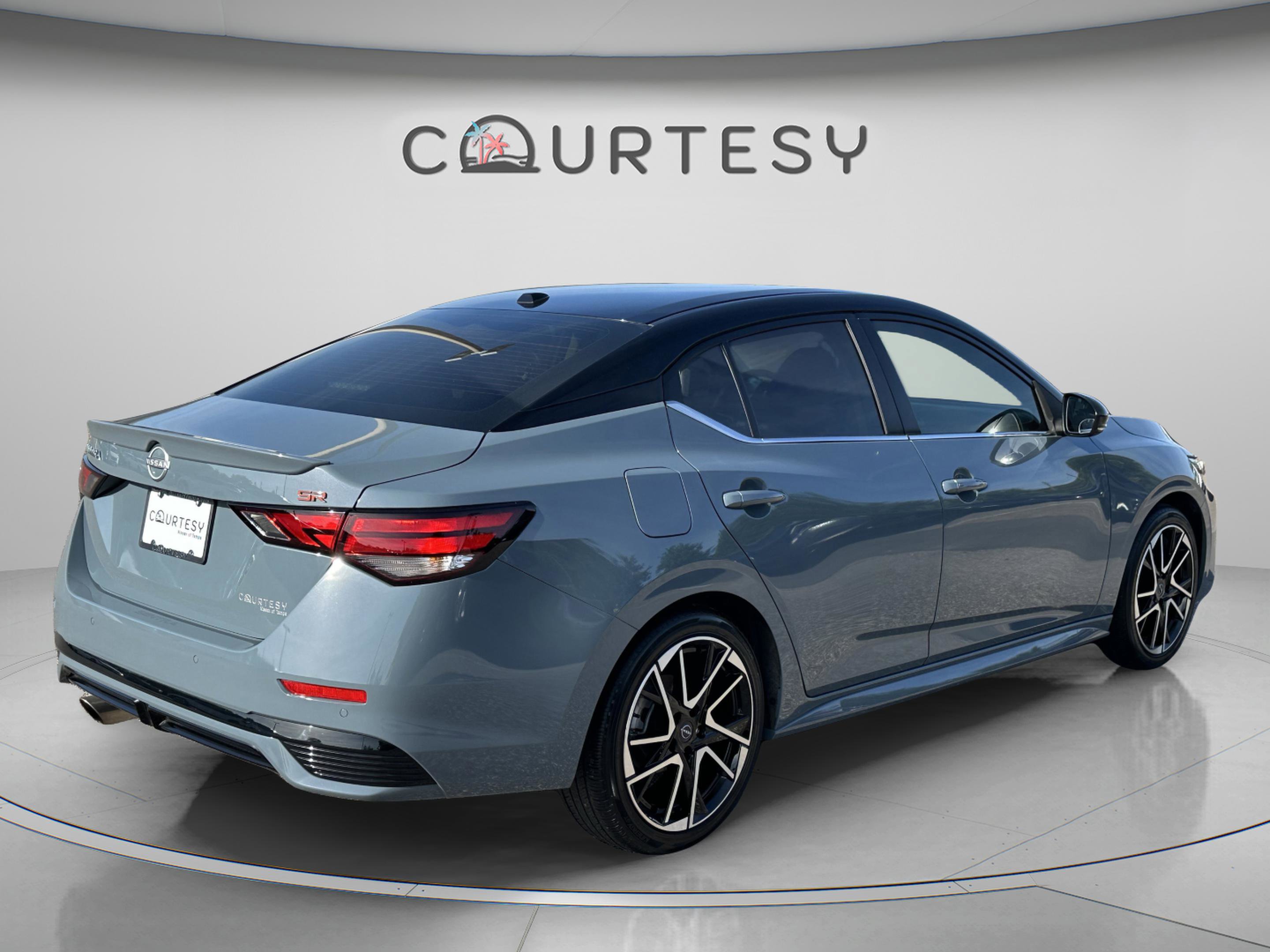 Certified 2025 Nissan Sentra SR image 7