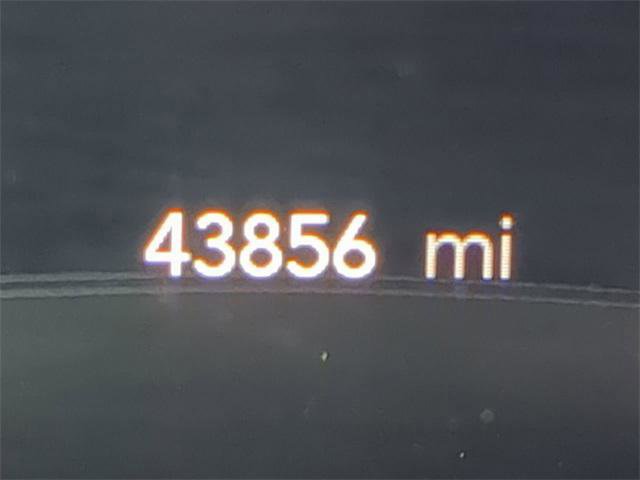 Certified 2024 Chrysler Pacifica Touring-L image 35