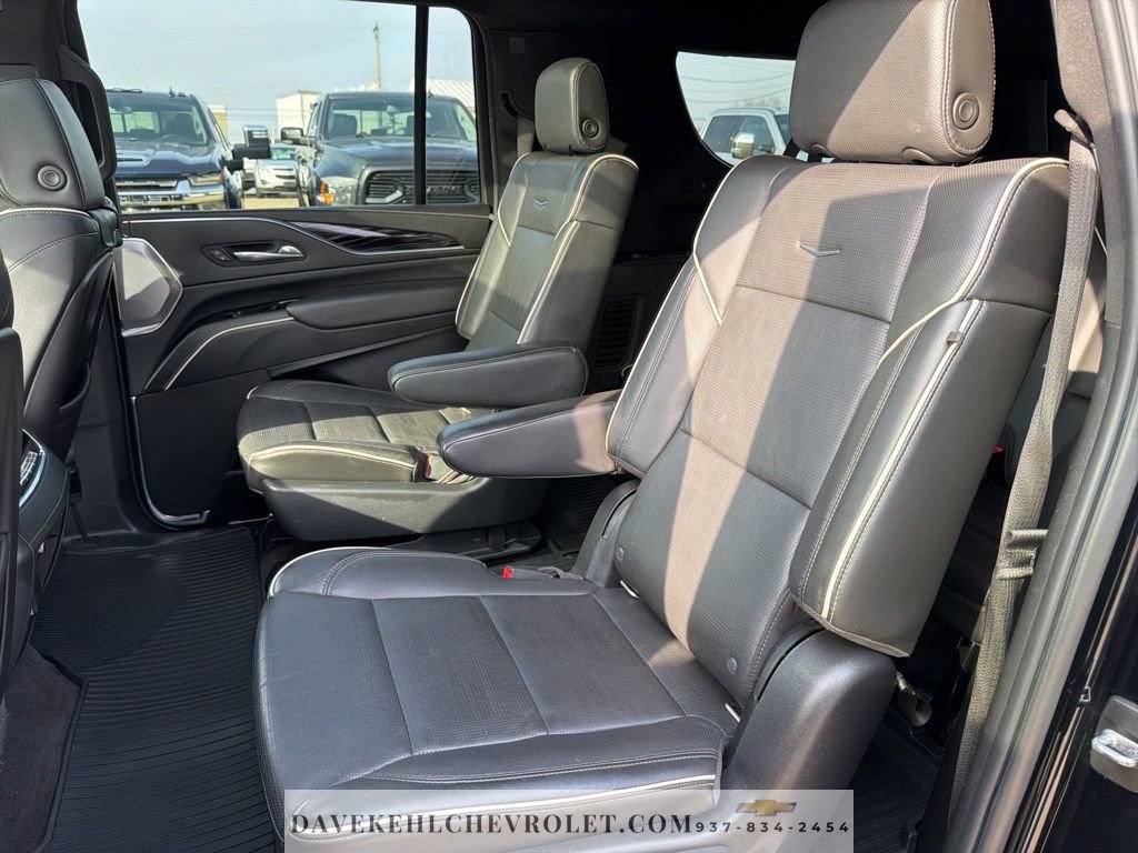 Used 2022 Cadillac Escalade ESV Sport w/ Touring Package AWD/4WD image 22